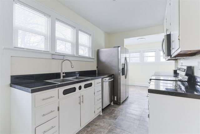 11 N Barrett Street, Niles, MI 49120