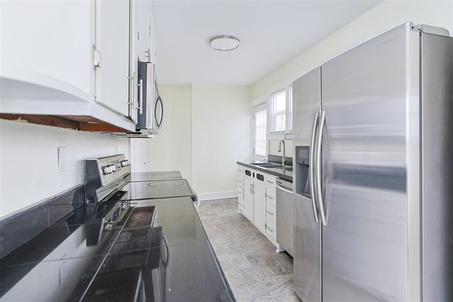 11 N Barrett Street, Niles, MI 49120