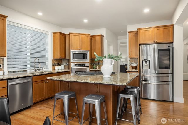 1226 269th Court SE, Sammamish, WA 98075