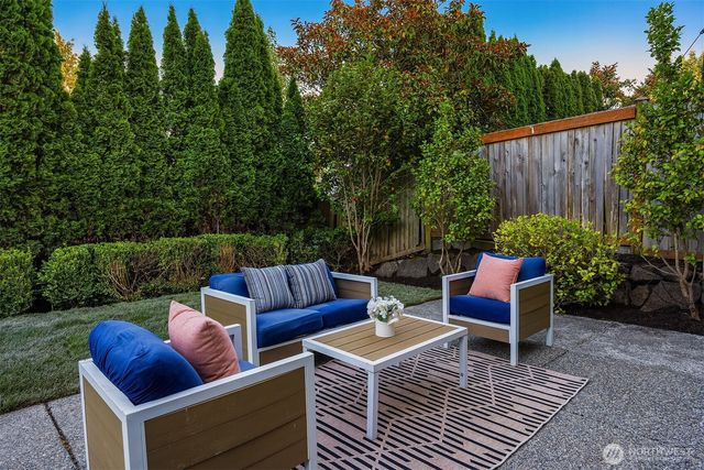 1226 269th Court SE, Sammamish, WA 98075
