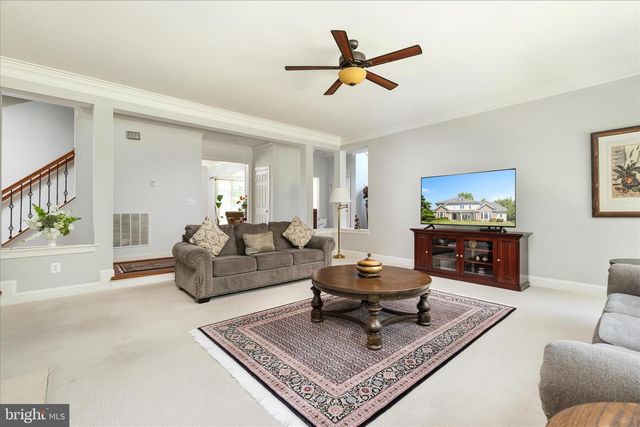 8906 LAUREL OVERLOOK DR, Lorton, VA 22079