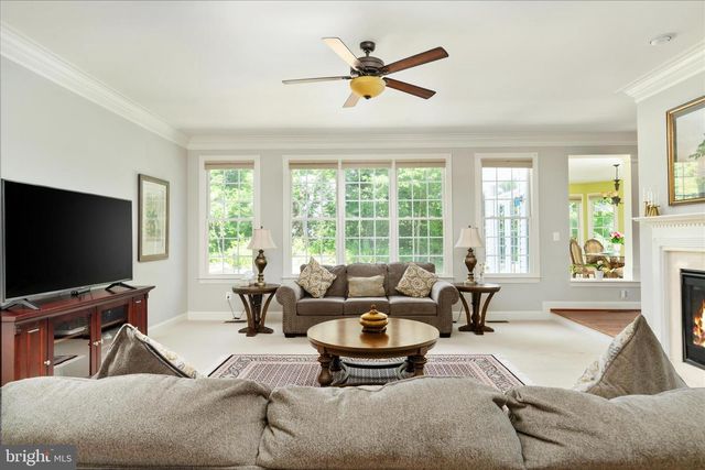 8906 LAUREL OVERLOOK DR, Lorton, VA 22079