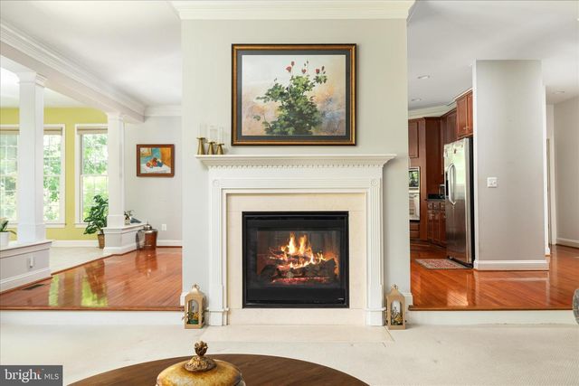 8906 LAUREL OVERLOOK DR, Lorton, VA 22079