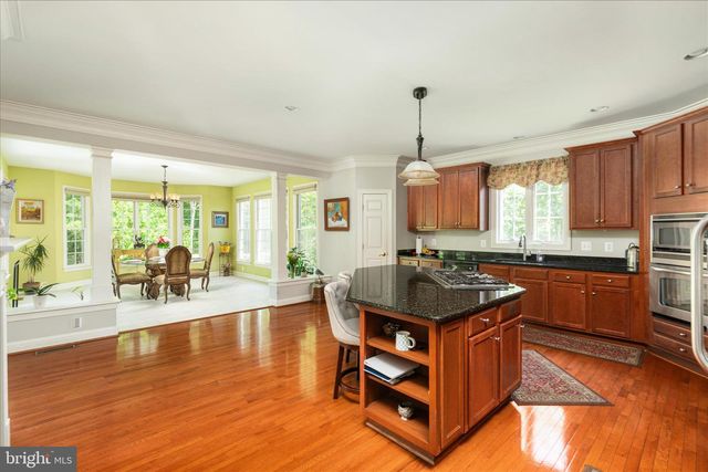 8906 LAUREL OVERLOOK DR, Lorton, VA 22079