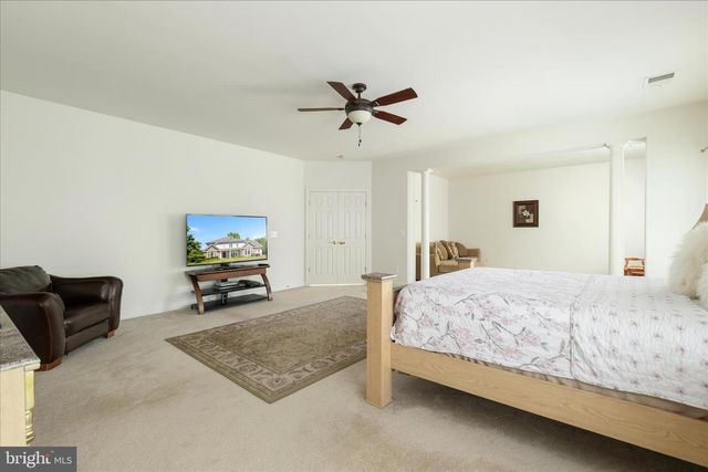 8906 LAUREL OVERLOOK DR, Lorton, VA 22079