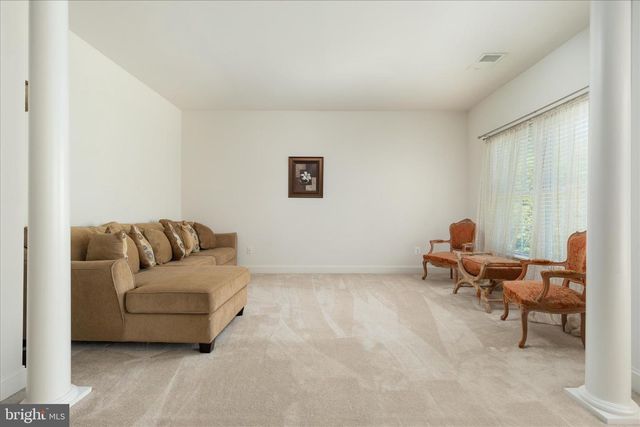8906 LAUREL OVERLOOK DR, Lorton, VA 22079