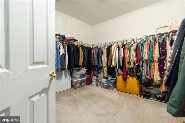 8906 LAUREL OVERLOOK DR, Lorton, VA 22079