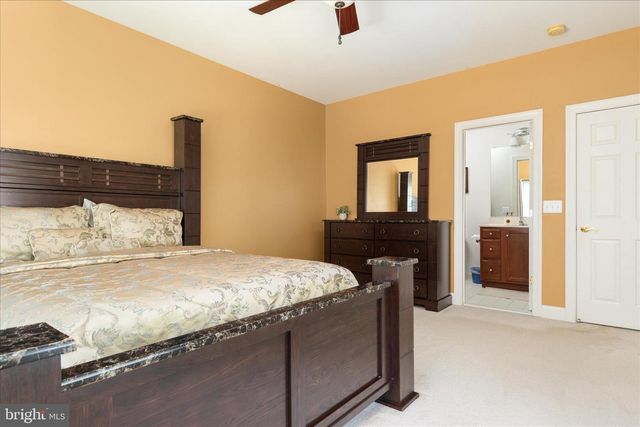 8906 LAUREL OVERLOOK DR, Lorton, VA 22079