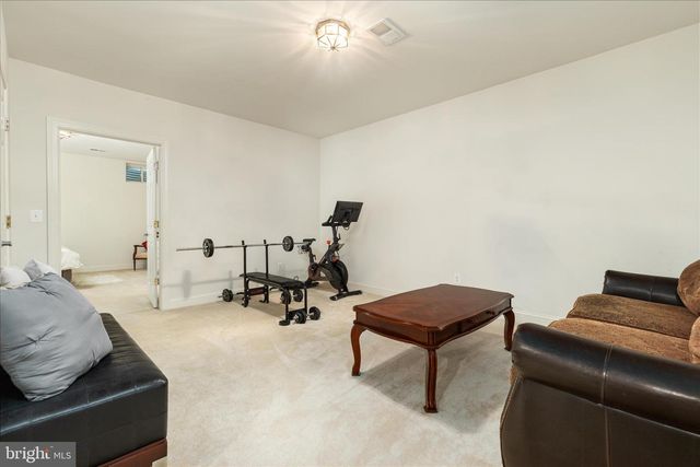 8906 LAUREL OVERLOOK DR, Lorton, VA 22079