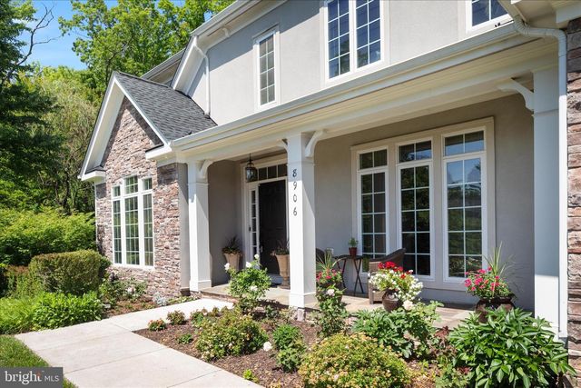 8906 LAUREL OVERLOOK DR, Lorton, VA 22079