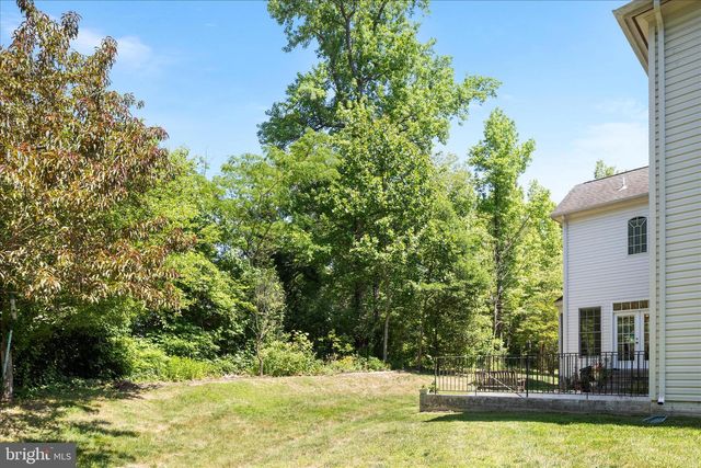 8906 LAUREL OVERLOOK DR, Lorton, VA 22079