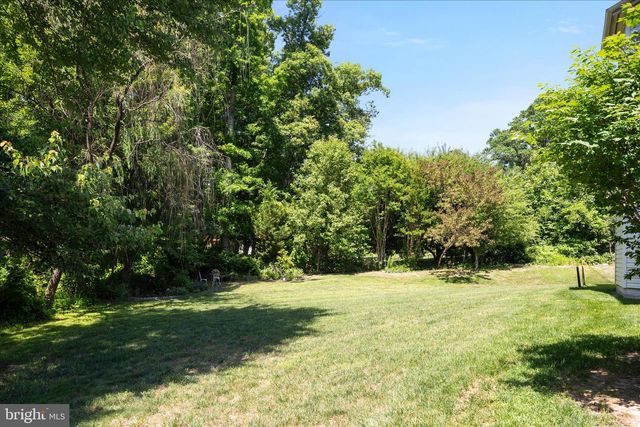 8906 LAUREL OVERLOOK DR, Lorton, VA 22079