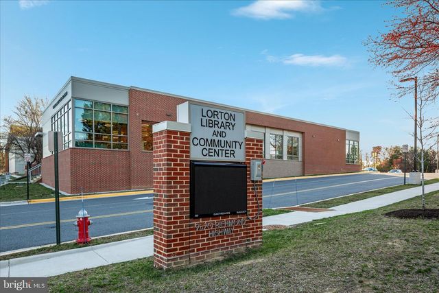 8906 LAUREL OVERLOOK DR, Lorton, VA 22079