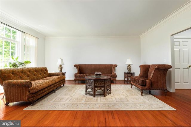 8906 LAUREL OVERLOOK DR, Lorton, VA 22079