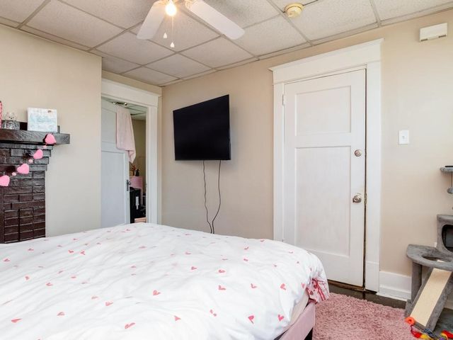 282 9th St, Ambridge, PA 15003