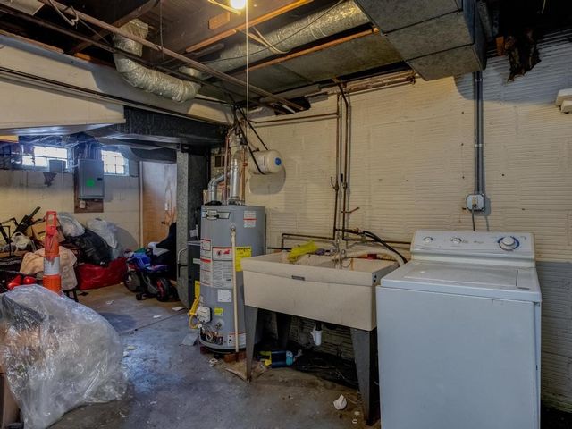 282 9th St, Ambridge, PA 15003