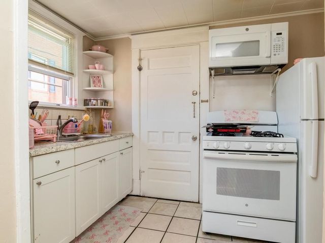 282 9th St, Ambridge, PA 15003