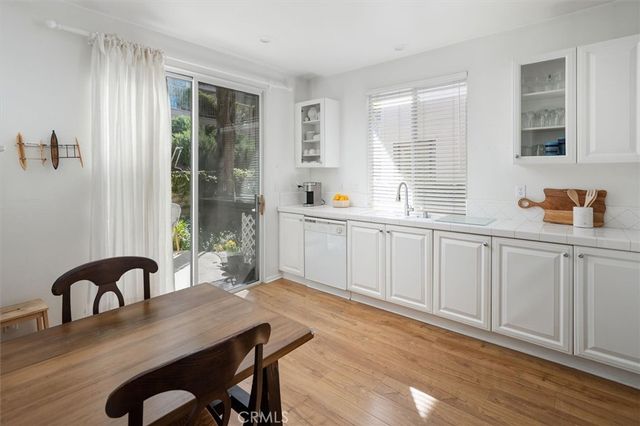 27162 Westview, Valencia, CA 91354