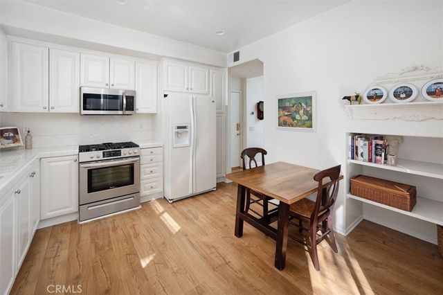 27162 Westview, Valencia, CA 91354