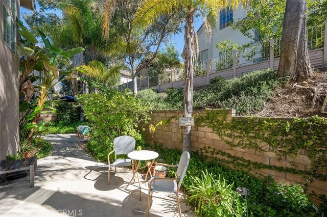 27162 Westview, Valencia, CA 91354