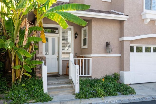 27162 Westview, Valencia, CA 91354