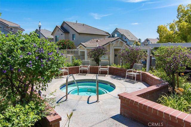 27162 Westview, Valencia, CA 91354