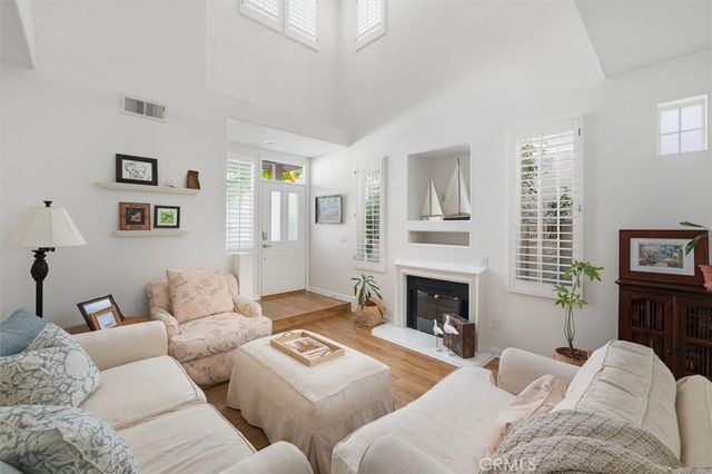 27162 Westview, Valencia, CA 91354