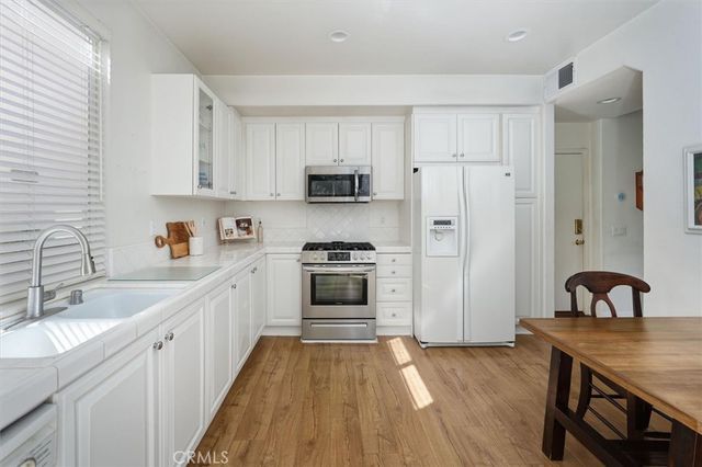 27162 Westview, Valencia, CA 91354