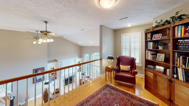 109 Private Drive 633, Chesapeake, OH 45619