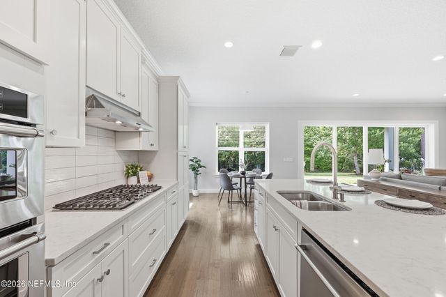 275 FRESHWATER Drive, St. Johns, FL 32259