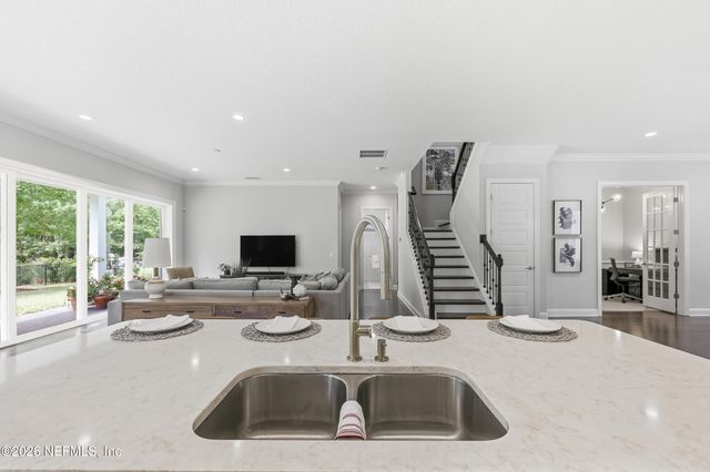 275 FRESHWATER Drive, St. Johns, FL 32259