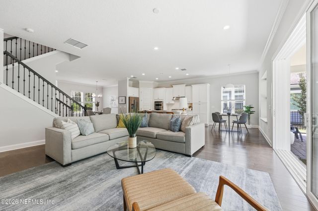 275 FRESHWATER Drive, St. Johns, FL 32259