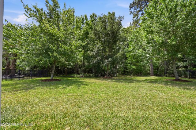 275 FRESHWATER Drive, St. Johns, FL 32259