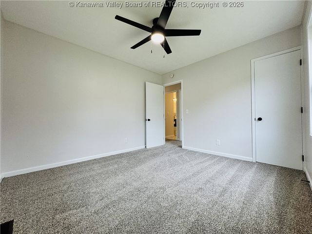 101 Riverview Drive, St Albans, WV 25177