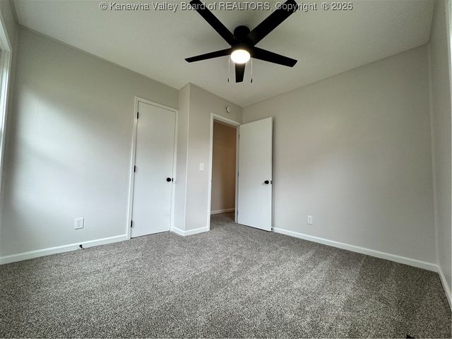 101 Riverview Drive, St Albans, WV 25177