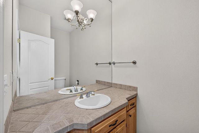 1306 E Blackwood Ln, Spokane, WA 99223