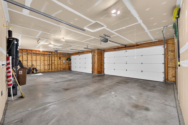 1306 E Blackwood Ln, Spokane, WA 99223