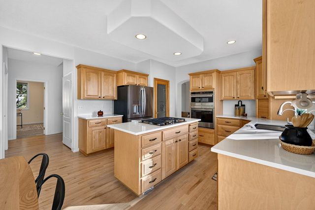 1306 E Blackwood Ln, Spokane, WA 99223