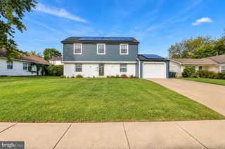 35 PENSDALE LN, Willingboro, NJ 08046