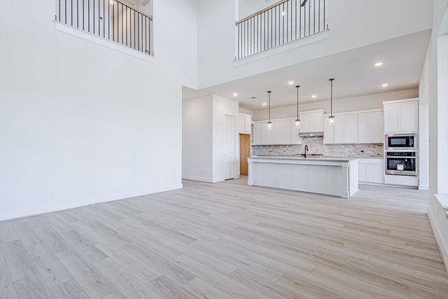 153 Peninsula Point Drive, Montgomery, TX 77356