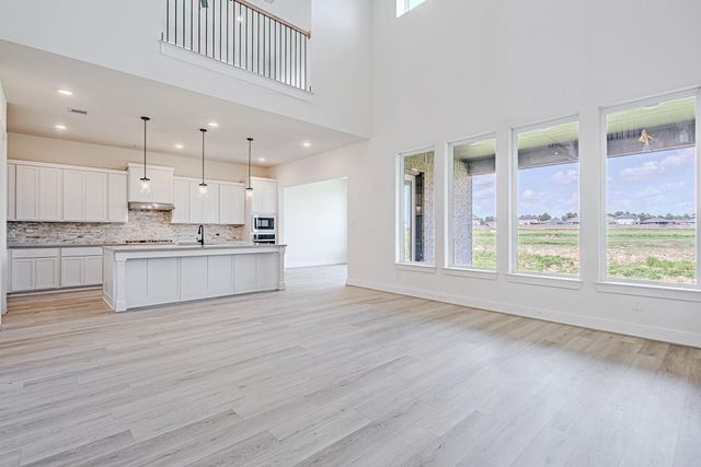 153 Peninsula Point Drive, Montgomery, TX 77356