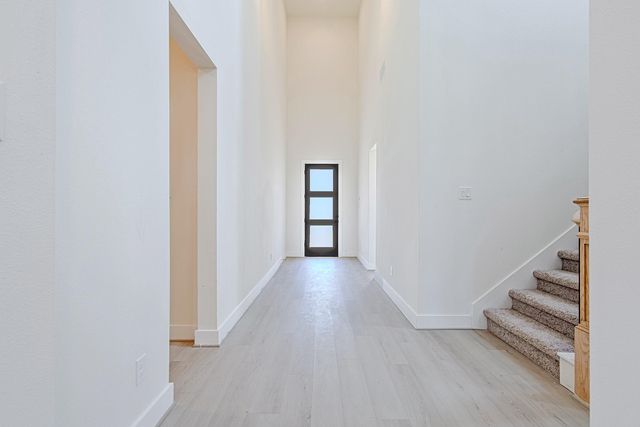 153 Peninsula Point Drive, Montgomery, TX 77356