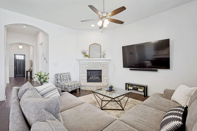 1921 Campground Way, Aubrey, TX 76227