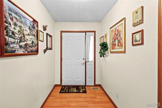8 Knoll Ridge Court, O'fallon, MO 63368