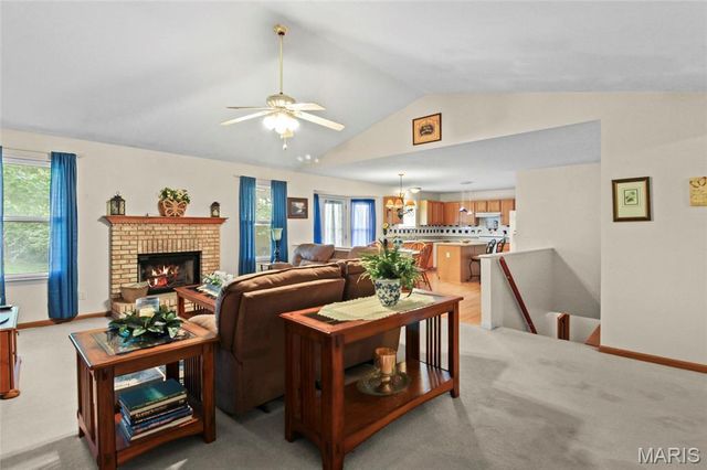 8 Knoll Ridge Court, O'fallon, MO 63368