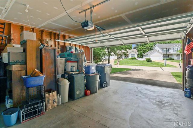 8 Knoll Ridge Court, O'fallon, MO 63368