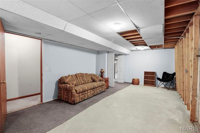 8 Knoll Ridge Court, O'fallon, MO 63368
