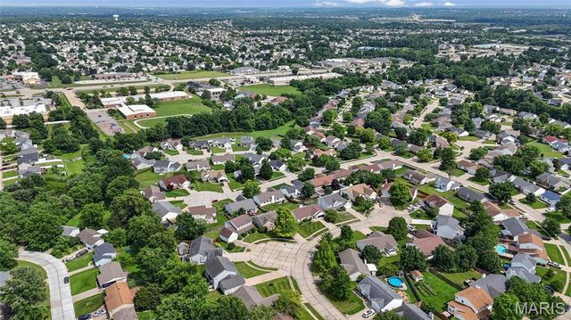 8 Knoll Ridge Court, O'fallon, MO 63368