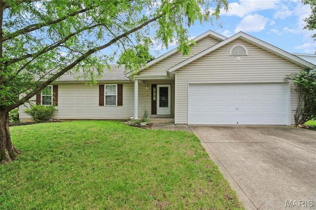 8 Knoll Ridge Court, O'fallon, MO 63368