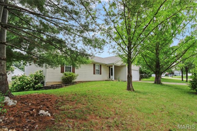 8 Knoll Ridge Court, O'fallon, MO 63368
